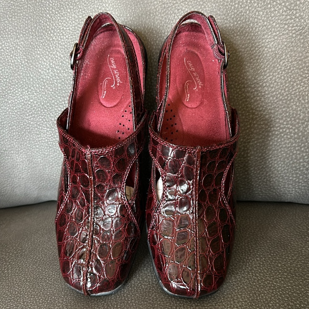 Easy Street Comfort Wave Womens Shoes Size 9.5